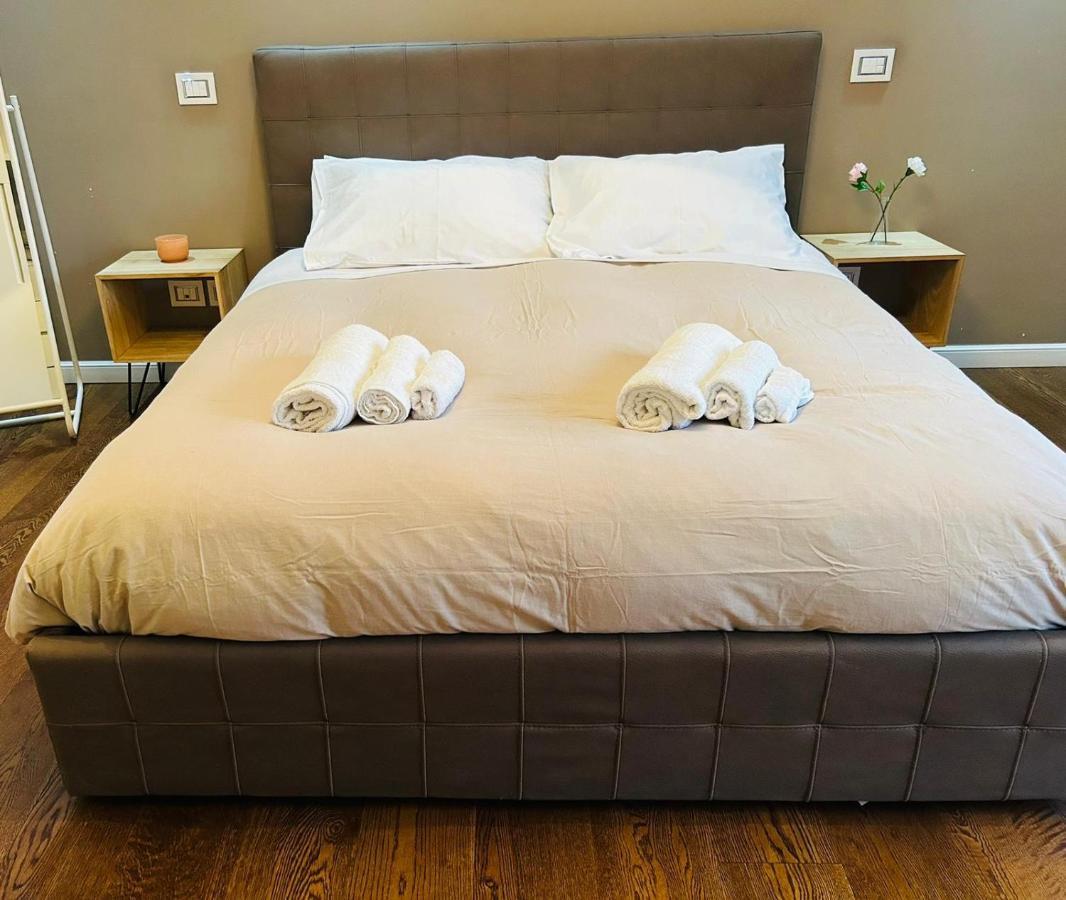 Morivione Apartment - Bocconi Free Parking Милан Экстерьер фото
