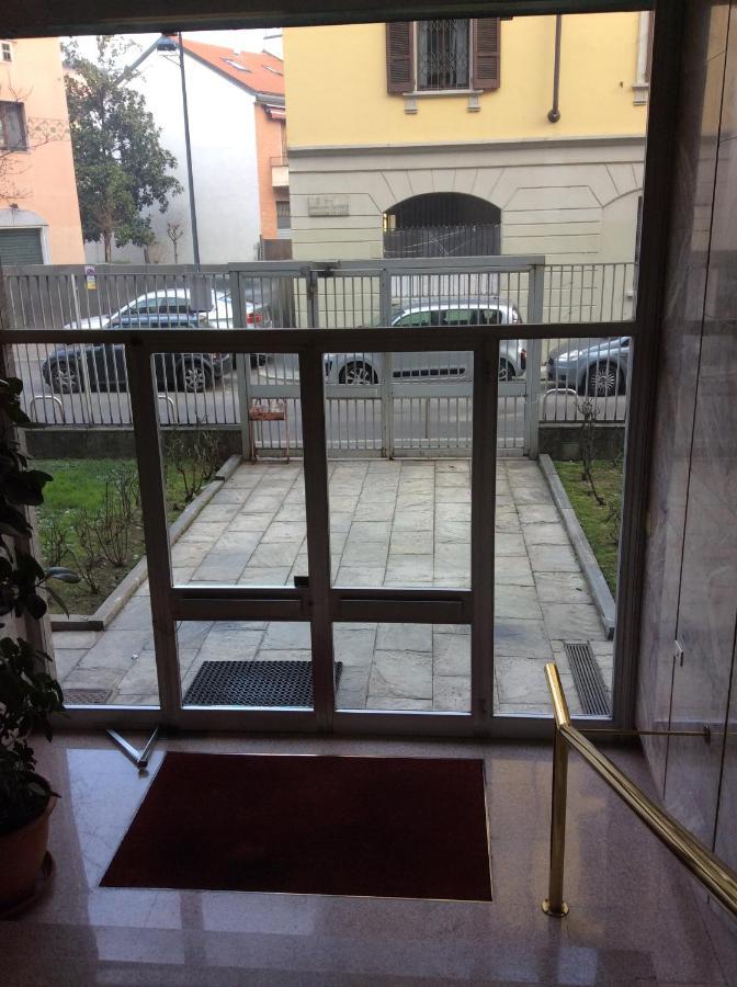 Morivione Apartment - Bocconi Free Parking Милан Экстерьер фото
